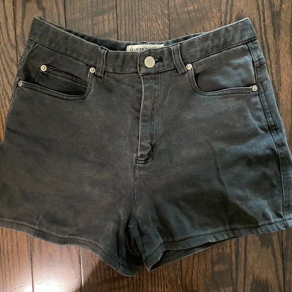 Vintage Club Monaco Denim Mom Shorts in Light Washed Grey (sz 4) - Picture 2 of 3